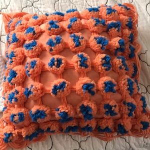 Very vintage home made knitted pillow.